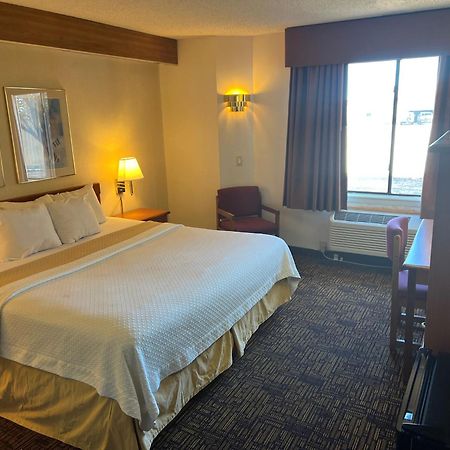 Days Inn By Wyndham Liberal Ks Екстер'єр фото